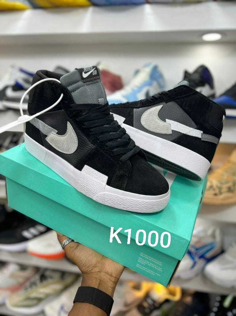 Men's Black Sneakers