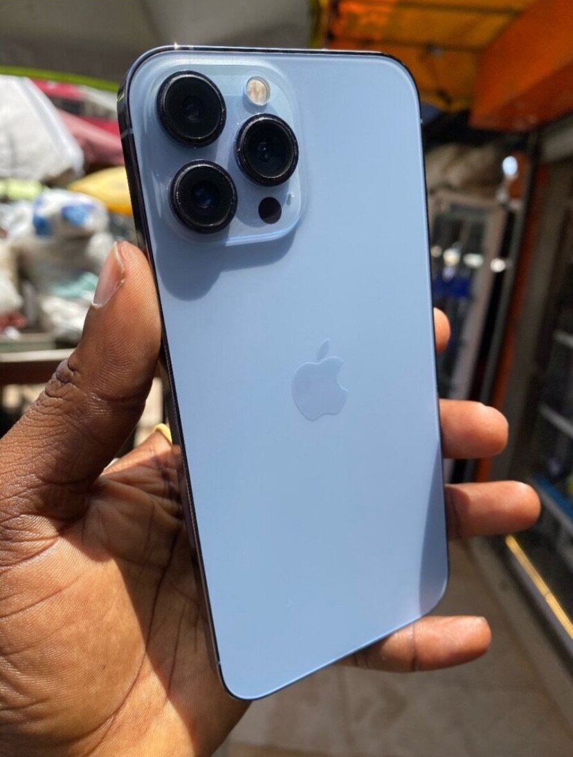 iPhone 13 Pro Max (256gig factory unlocked)