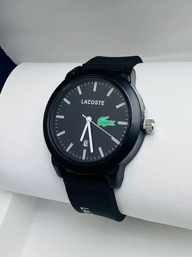 Montre Lacoste en gomme