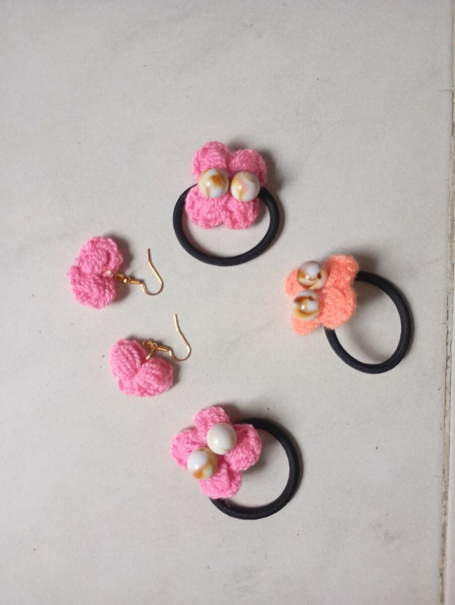 Boucles et Chouchous Fleurs Perlées