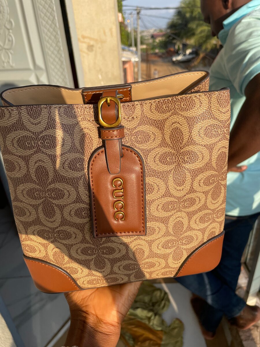 Sac à main en cuir élégant