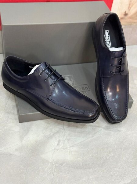 Chaussures habillées en cuir