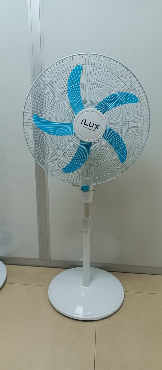 Ventilateur rechargeable 18 pouces