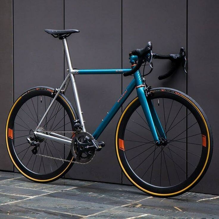 Vélo de Route Performance