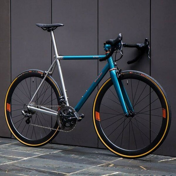 Vélo de Route Performance