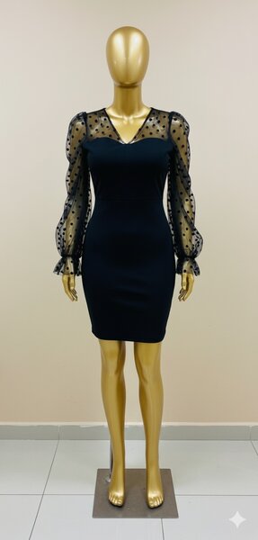 Robe noire élégante à manches