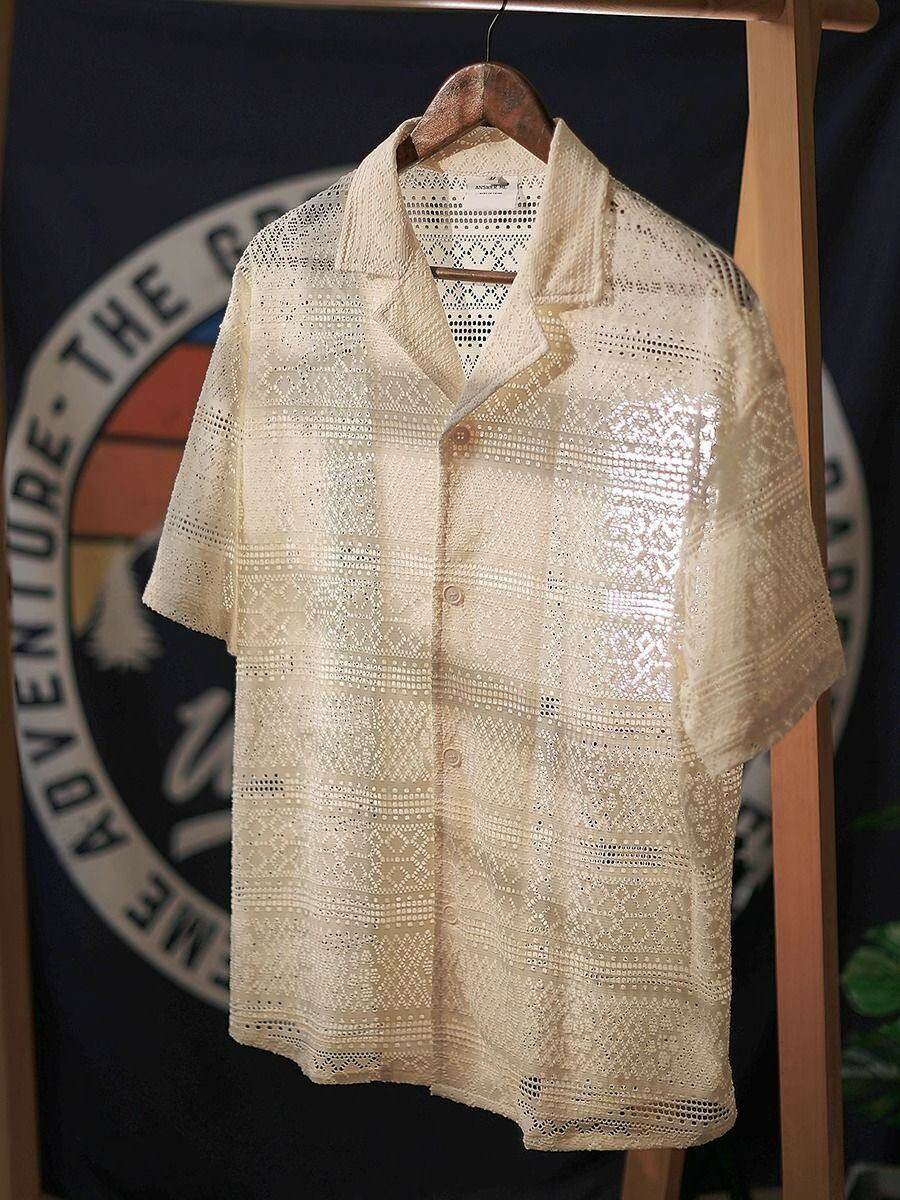 Chemise en dentelle homme