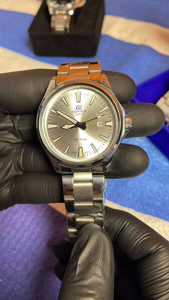 CASIO ÉDIFICE CADRAN BLANC