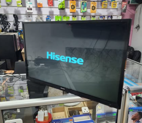 32" Hisense Tvs non smart