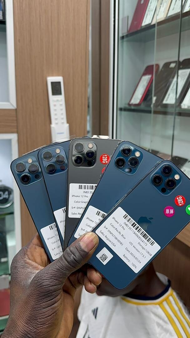 12 Pro 128go quasi neuf