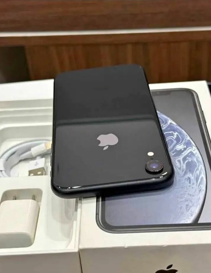 iPhone XR Noir