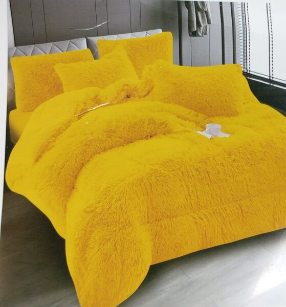 Couette peluche jaune