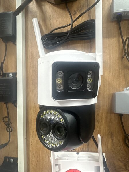 Yoosee.  2линзовая камера wifi