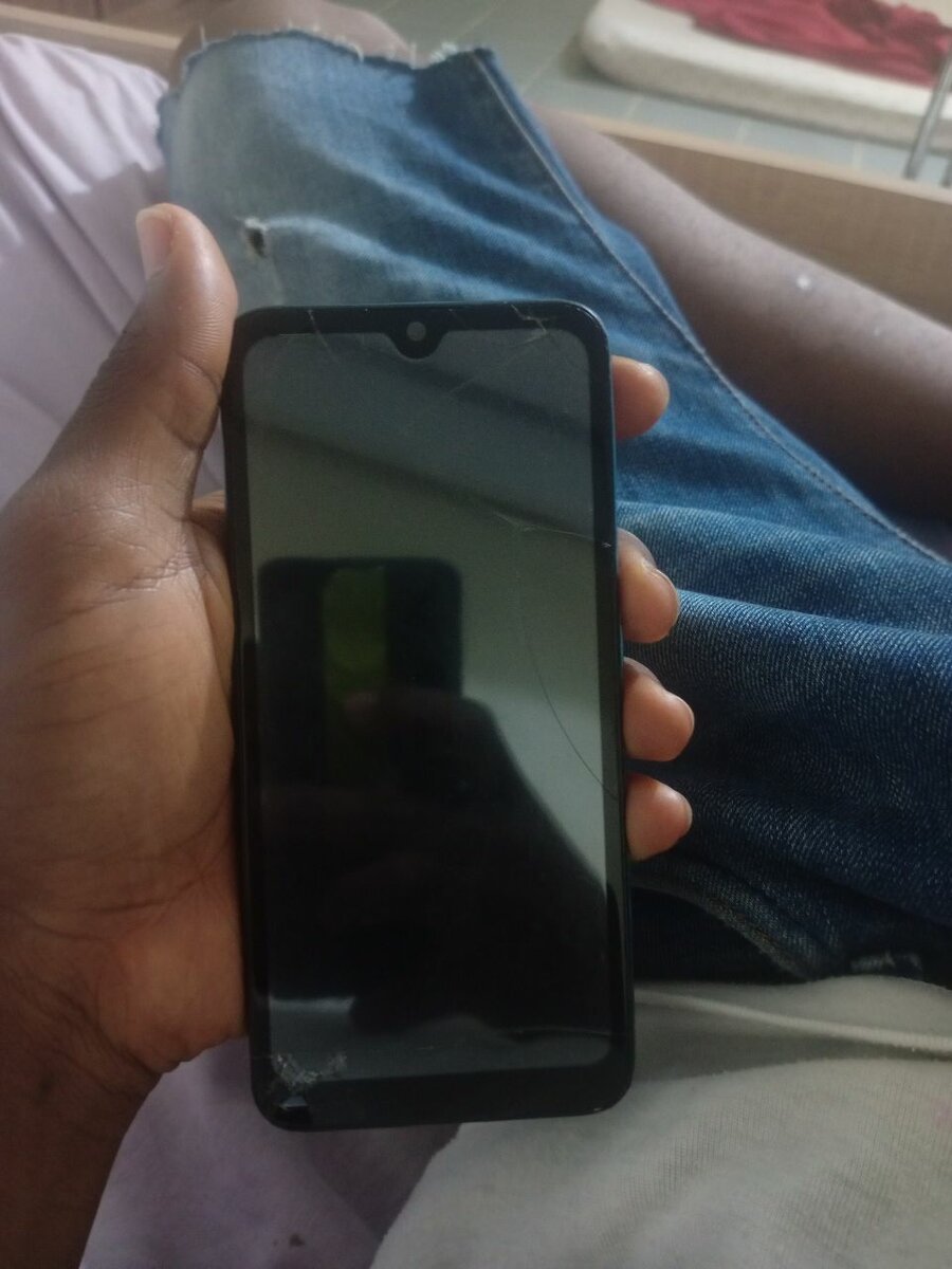 Smartphone TECNO bleu