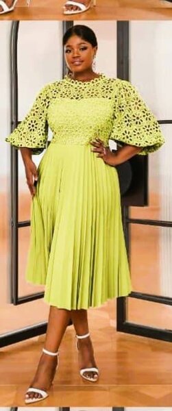 Robe élégante en dentelle