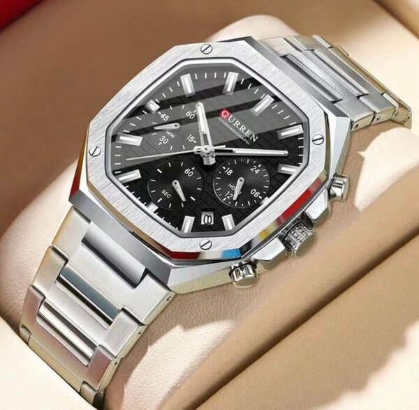 Montre élégante en acier inoxydable