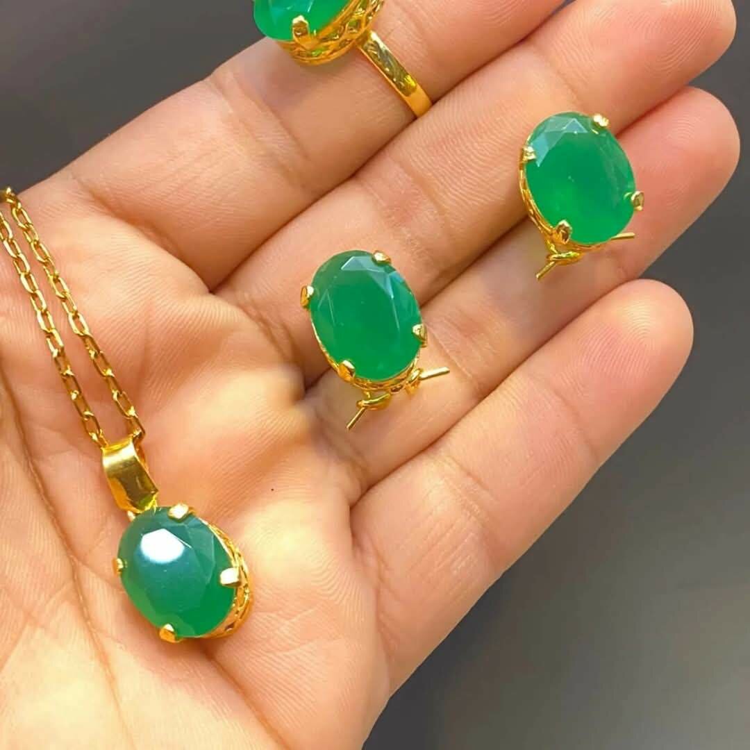 Ladies chain earring and ring