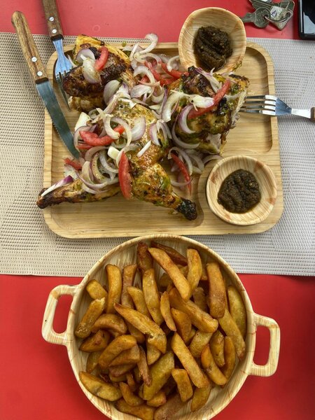 Poulet Grillé avec Frites