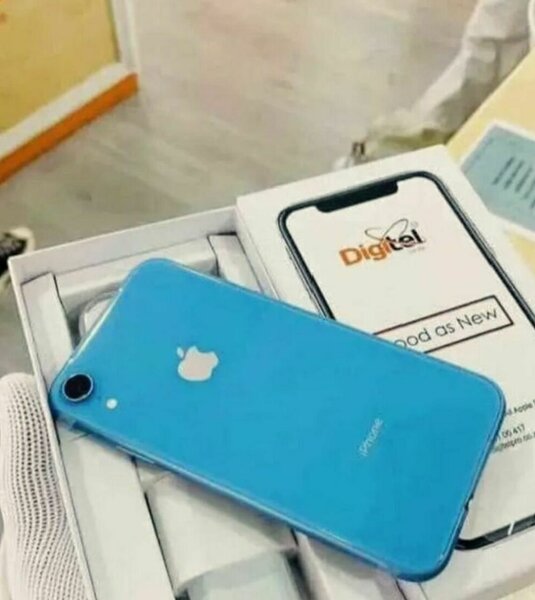 iPhone XR bleu 128 Go débloqué
