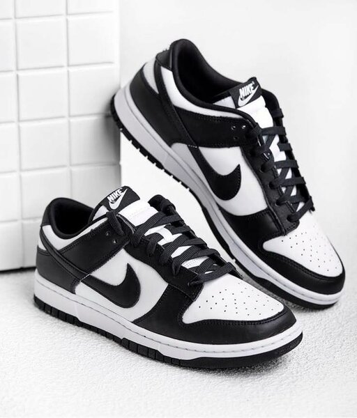 Nike Sneakers Noir et Blanc