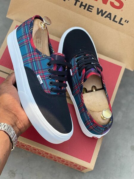 Vans authentique original   Pointure 38 à 45