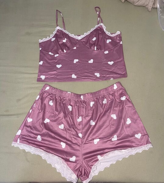 Pyjama satin à cœurs