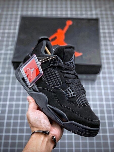 Jordan rétro 4
