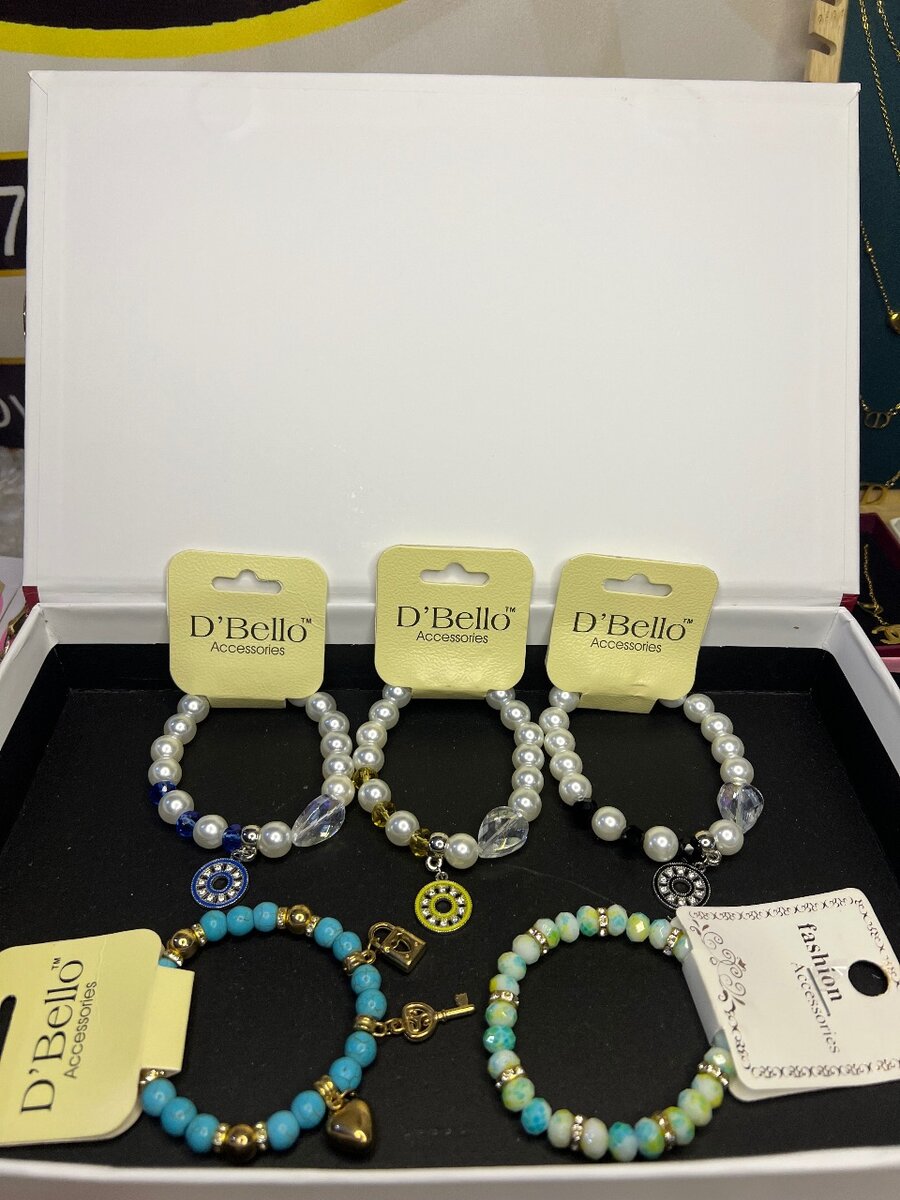 Bracelets colorés en perles