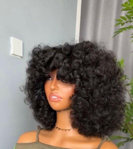 Curly wig