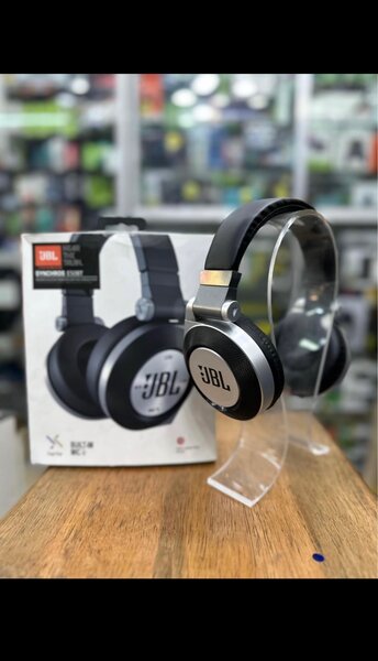 ORIGINAL JBL HEADPHONES ON PROMO