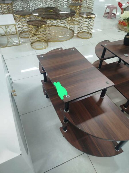 Table basse moderne en bois