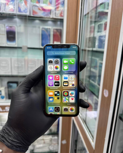 iPhone X 64GB Argent Débloqué