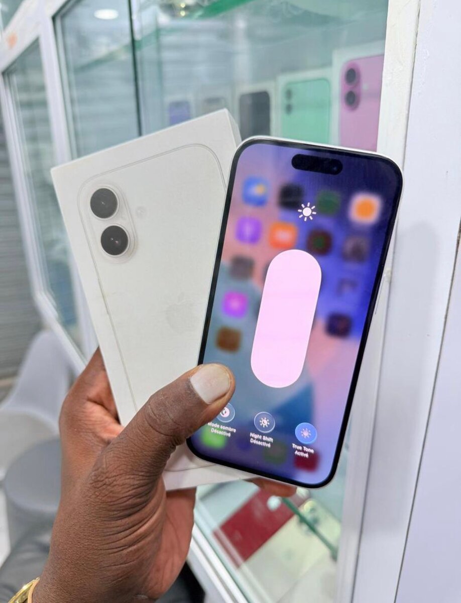 iPhone 16 128go en parfait éta