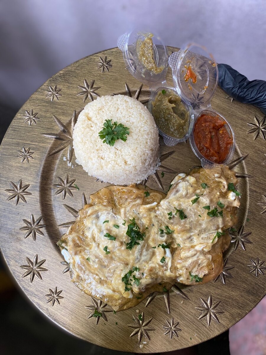 Poulet mayo avec attieke