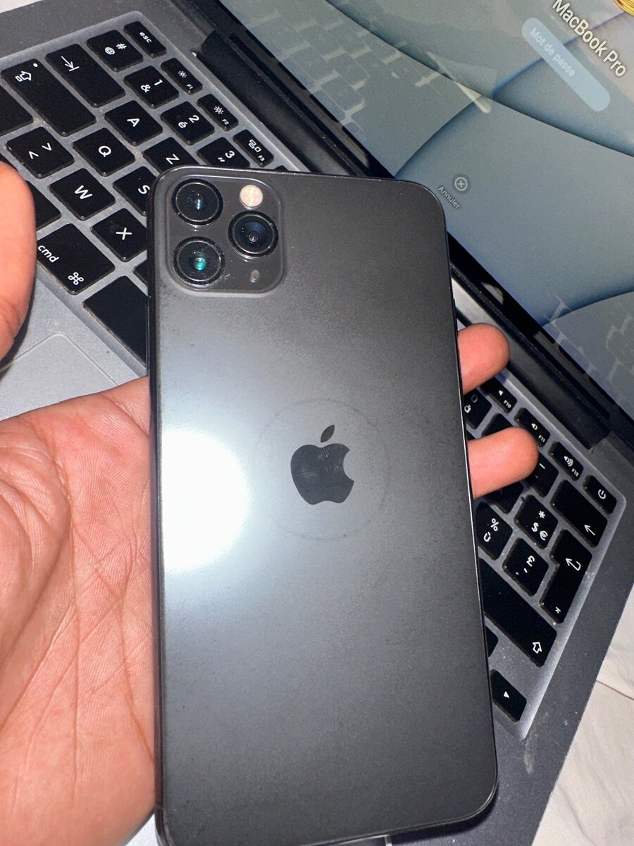 iPhone 11 Pro Max sans id