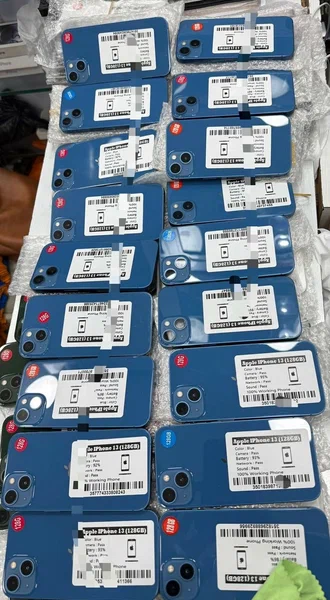 iPhone 13  128 Go Quasi neuf