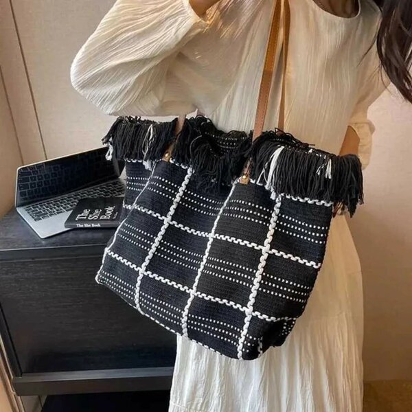 Ladies hand / travel bag