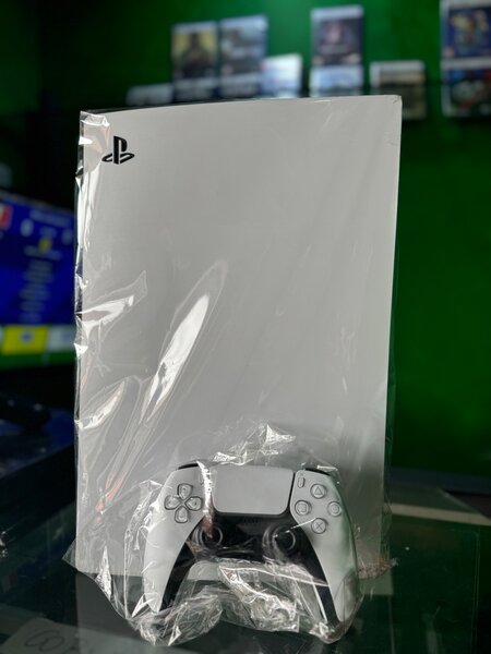 PS5 DIGITAL  10JEUX INSTALLÉS