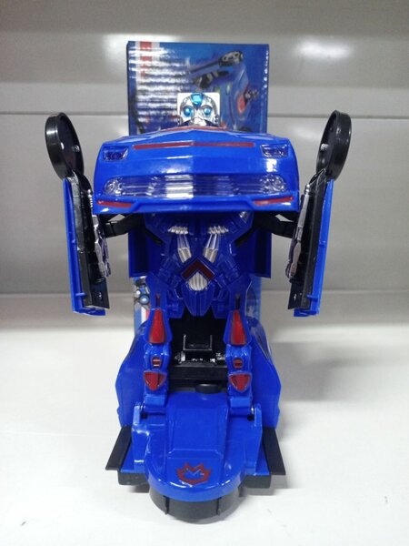 Voiture Transformable Super-héros