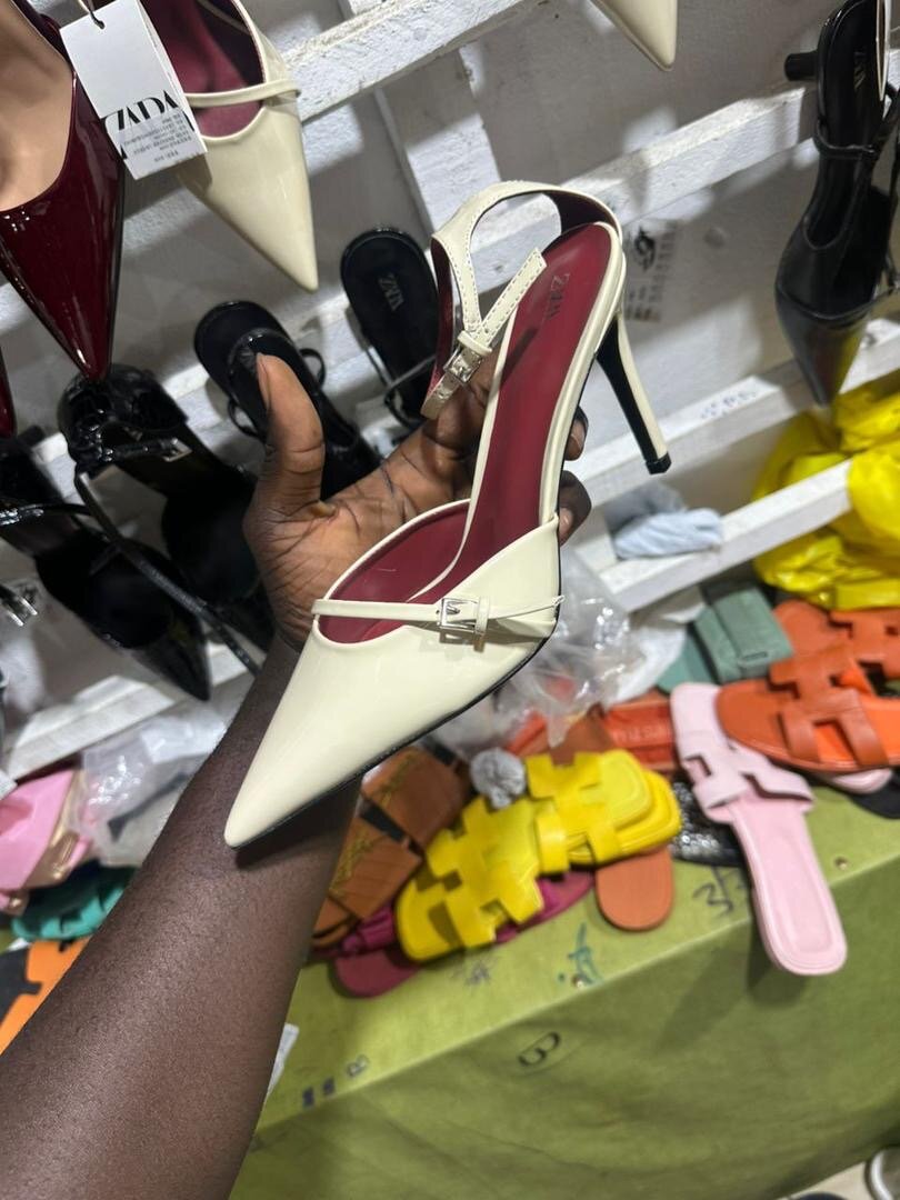 Escarpins à talons aiguilles élégants