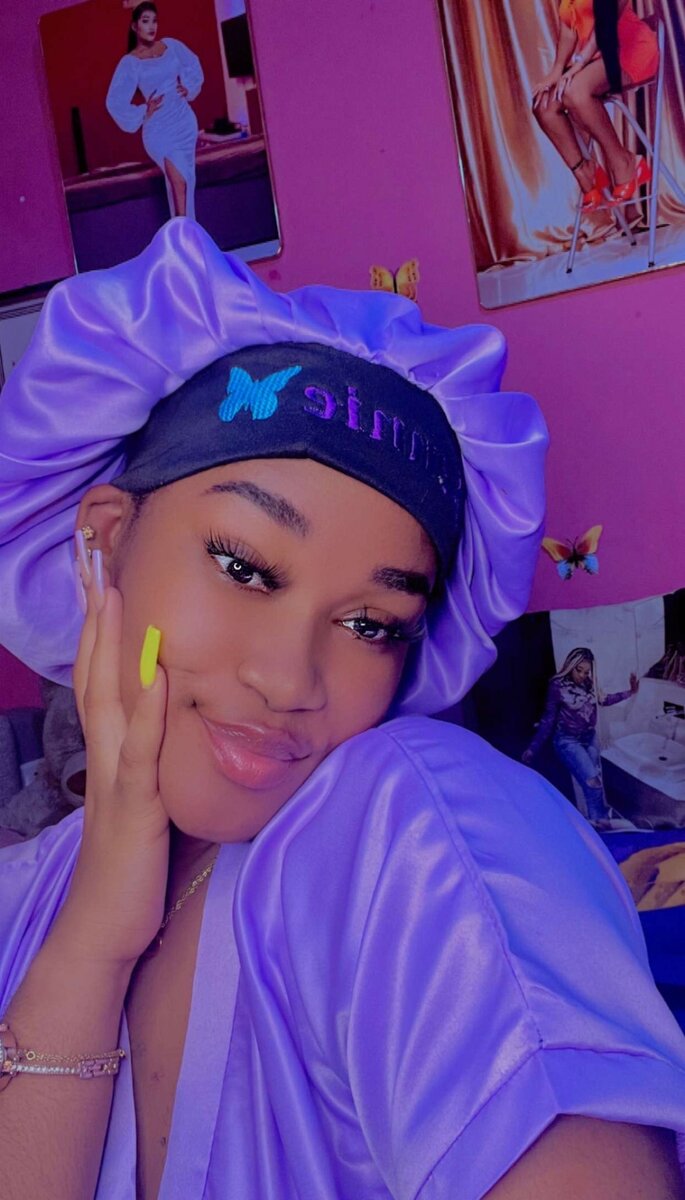 Hair bonnet and scrunchie