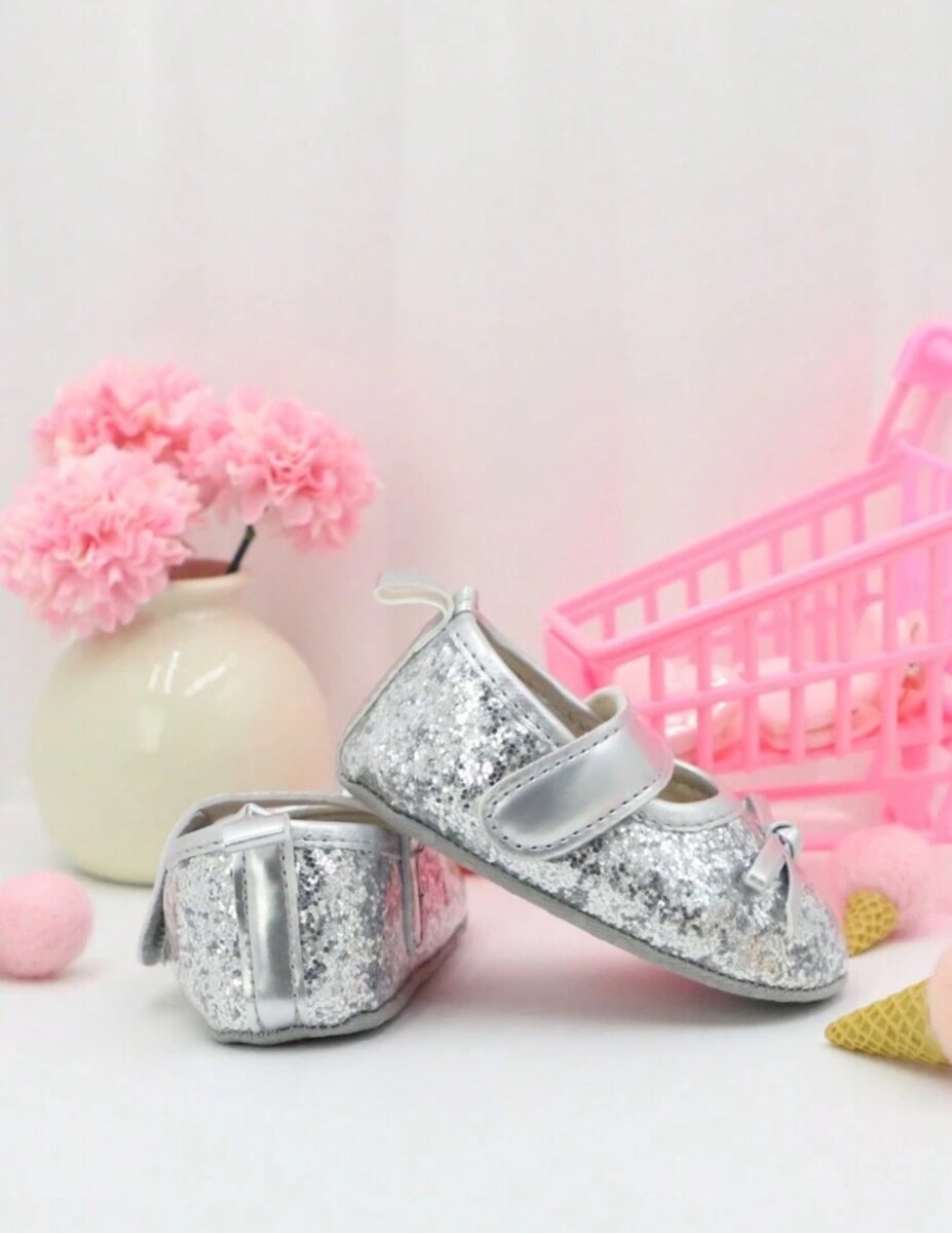 Anti slip walking shoes. 12-18months