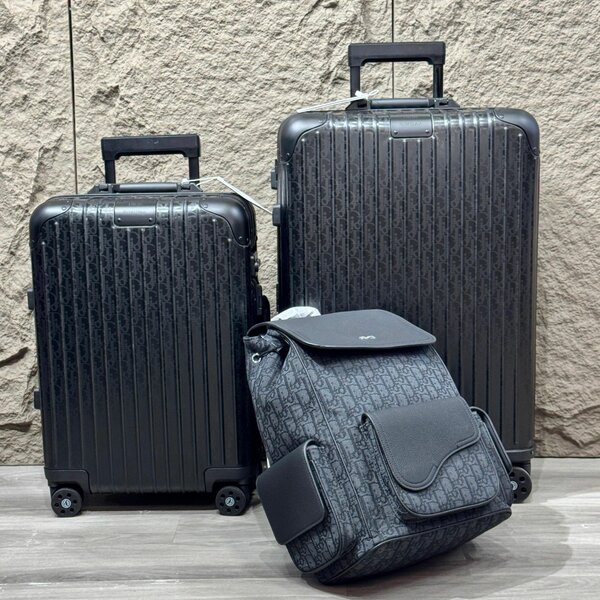 Quality traveling and backpack bags