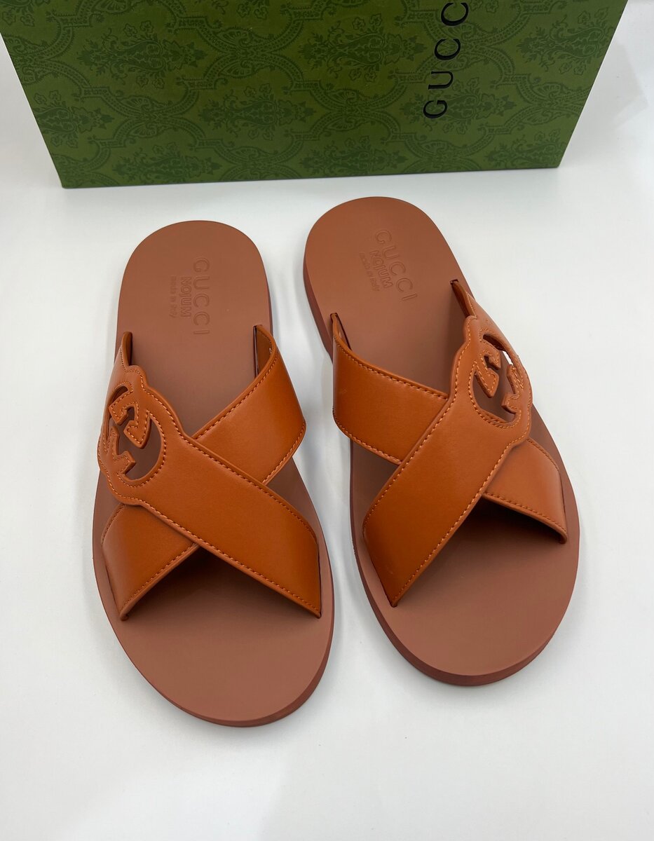 Gucci slippers