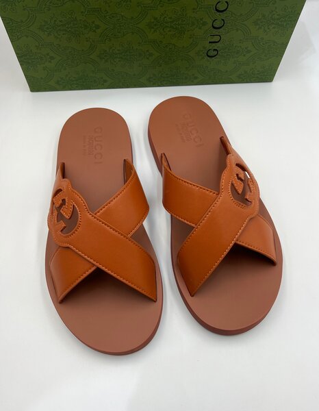 Gucci slippers