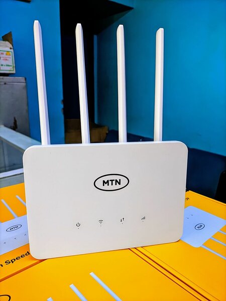 ZLT T30 UNIVERSAL RECHARGEABLE ROUTERS