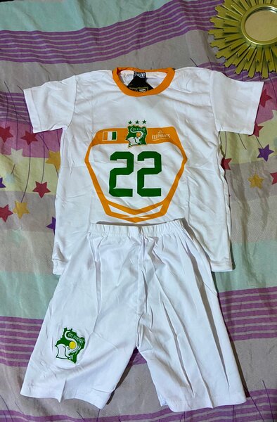 Ensemble de sport enfants