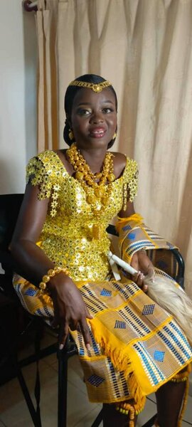 Robe traditionnelle perlée femme