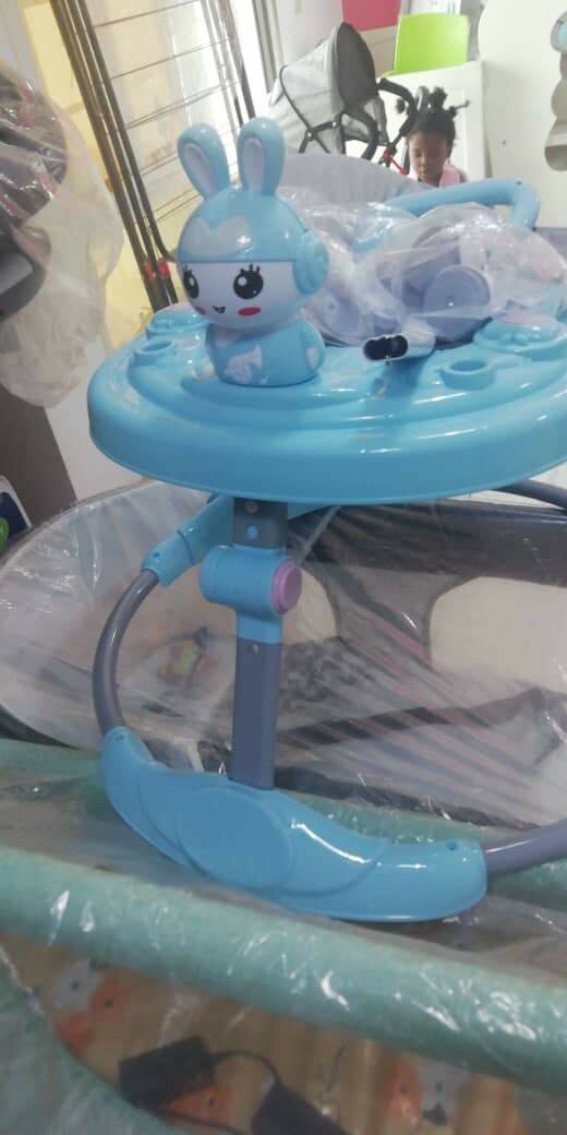 Trotteur Bébé Évolutif