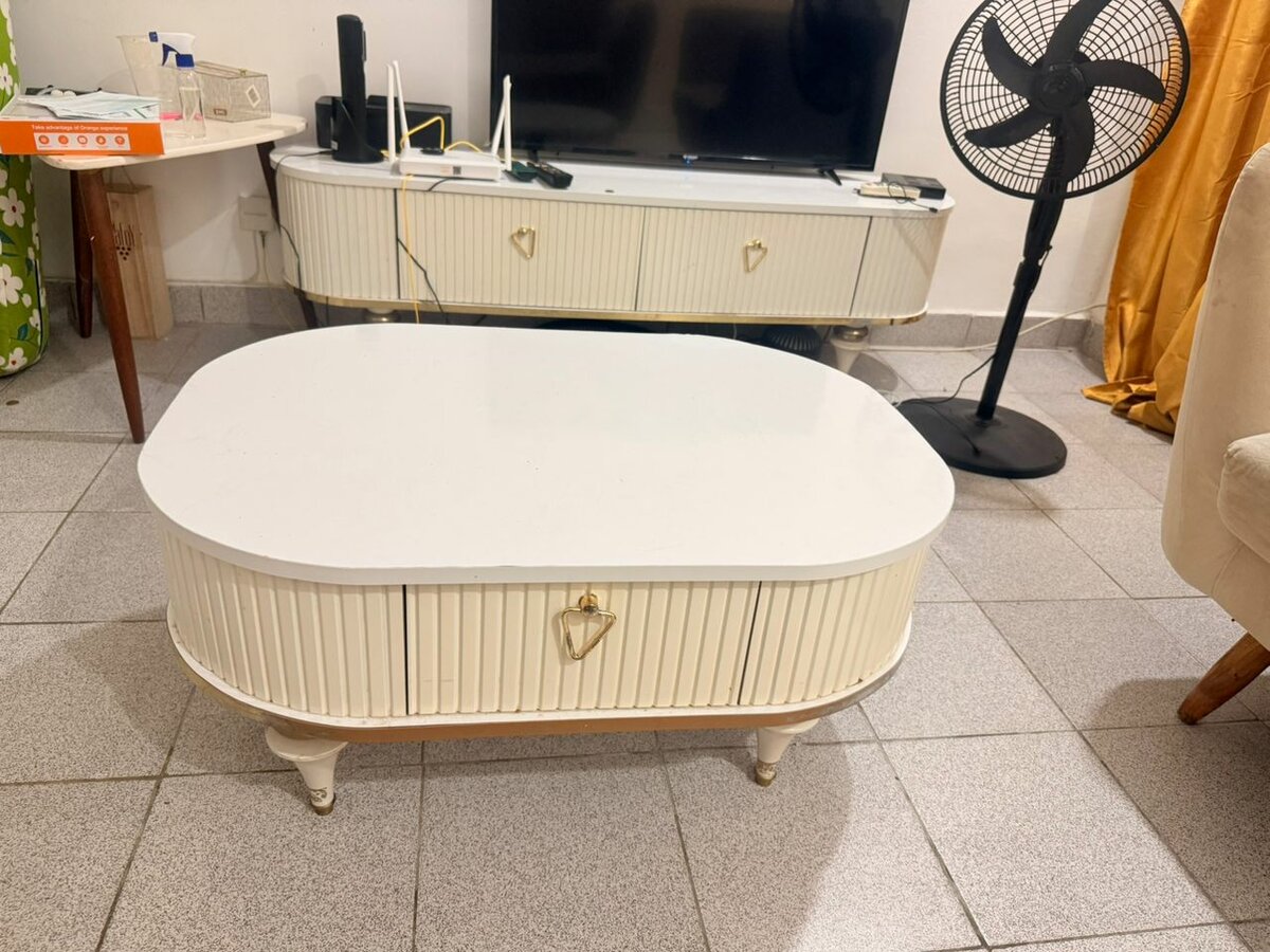 Table basse  et meuble tele